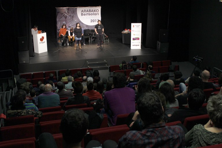 2017 02 19 dulantzi asier otamendi 2 2017-02-19 dulantzi asier otamendi publikotik